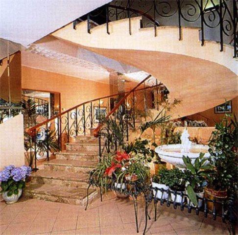 Hotel Bellavista-Olympic Ріміні Екстер'єр фото